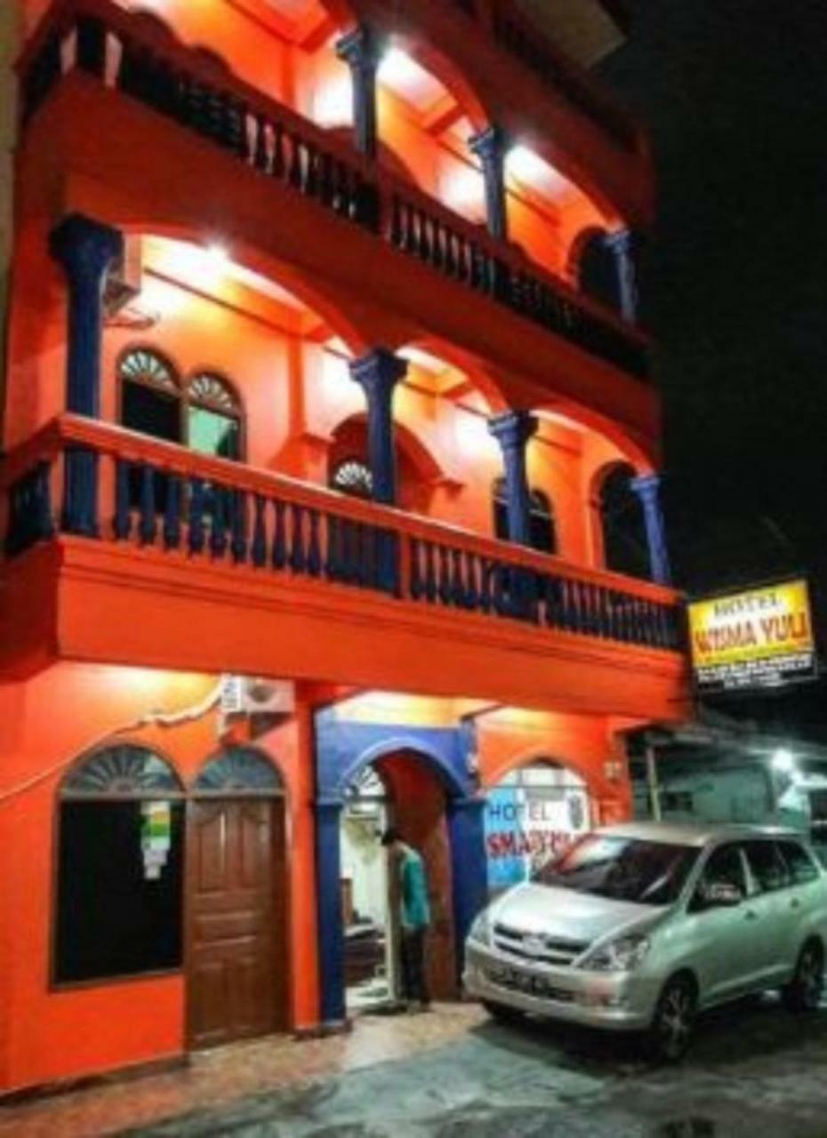 Wisma Yuli Syariah Hotel Medan Exterior foto